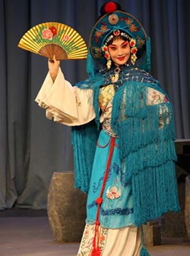 “梅尚程荀”四大流派折子戲?qū)?chǎng)演出《西施》《失子驚瘋》《坐宮》《杜十娘》